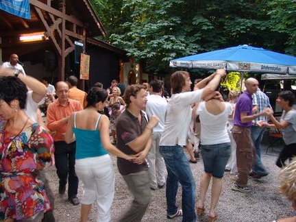 Let s Dance Salsa Libre Bierstindl-2009113