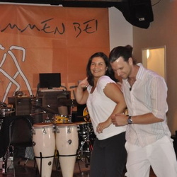 2011-08-11-live-band-im-salsa-libre-club